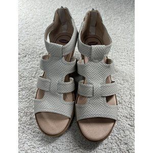 Dr Scholl’s Comfort Faux Leather Strap Wedge Neutral Grey Shoe 3” heel Size 10